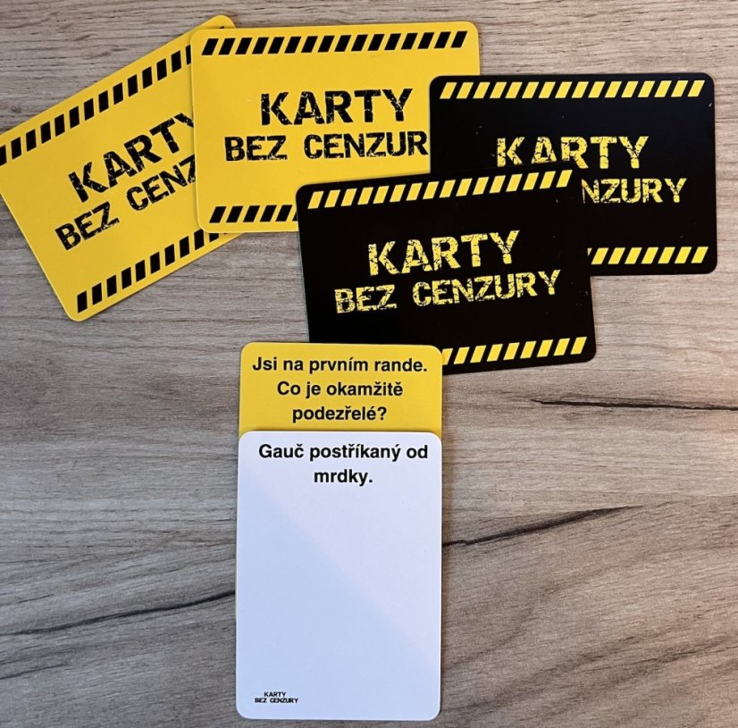 Karty bez cenzury - karty proti lidskosti