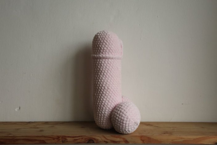 Handmade Crocheted Penis from Chenille Yarn - 10 inch - Barva: světlounce růžová