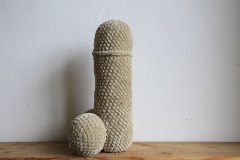 Handmade Crocheted Penis from Chenille Yarn - 10 inch - Barva: Dark violet