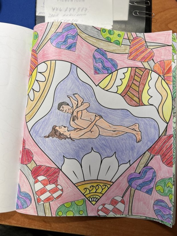 KAMA SUTRA love-color-book